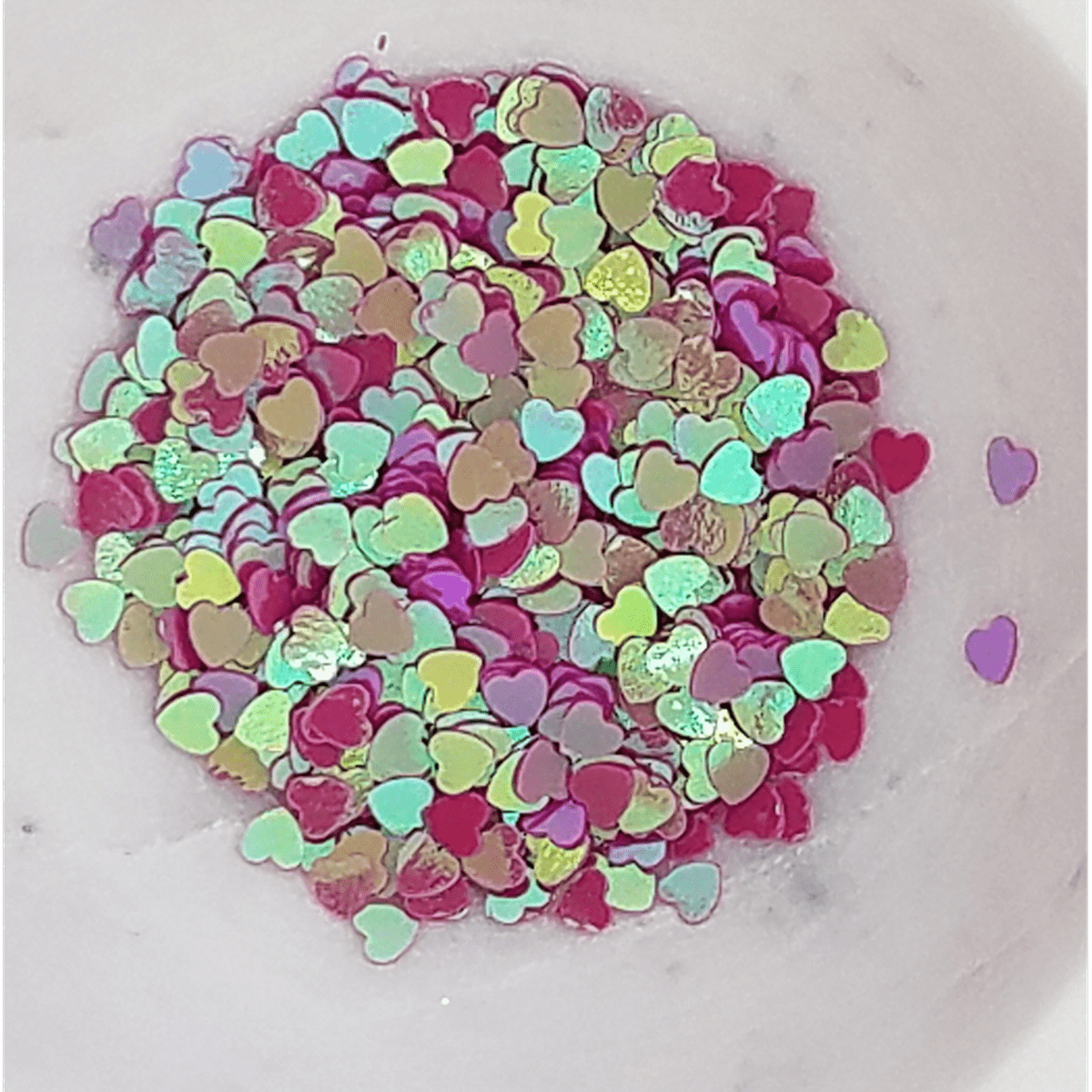 4mm Magenta (AB) Solid Heart Sequins - Kat Scrappiness